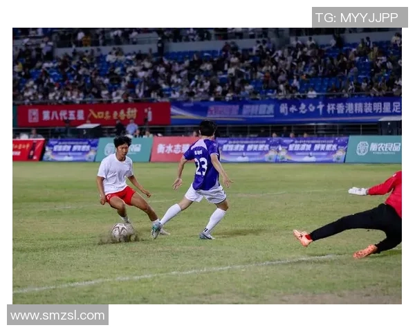 中国足球明星的璀璨之路与荣耀时刻探秘 中国足球明星的璀璨之路与荣耀时刻探秘